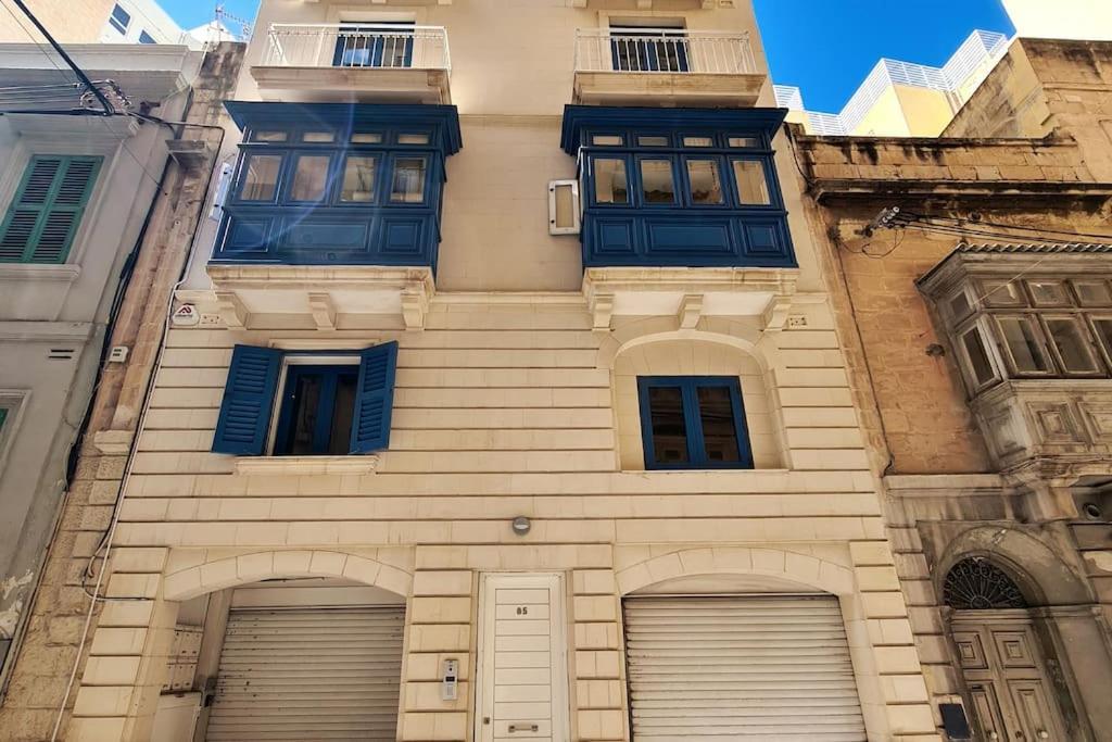 Cozy Inside.City & Beach Outside Apartment Sliema Exterior photo